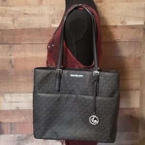 💟Michael Kors    Large Black and Silver Tote💟